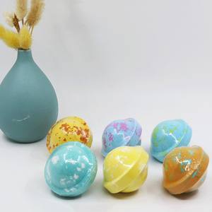 Boules de sel de bain organiques de parfum fizzies de bain naturel OEM bombes en forme d'espace bombe de bain pour cadeaux d'anniversaire - Product Image 3