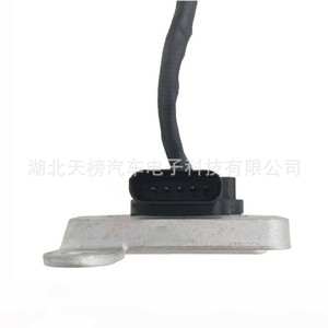 5Wk96682C D12V Flat Five Pin Nox <b>Sensor</b> <b>For</b> Benz <b>Car</b> Replacement Part Tb3 108 - Product Image 1
