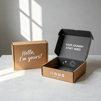 Boîte cadeau minimaliste en carton ondulé vert sauge imprimée offset avec logo personnalisé, vente en gros
