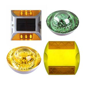 उच्च दृश्यता के कारण सौर सड़क की भूमिगत डायोड रोड स्टड ट्रैफिक सुरक्षा चेतावनी कैट आंख - Product Image 1