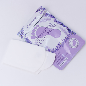 Masque exfoliant jetable pour les pieds secs et callosités - Soin des pieds en salon - Product Image 1