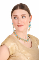 Parure Collier et Boucles d'Oreilles pour Femme en Laiton Plaqué Or Style Polki, Tendance et Élégante avec Accents de Perles, Idéale pour Fiançailles, Mariage, Anniversaire