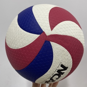 Balón de Voleibol <span class=keywords><strong>Molten</strong></span> NCAA, Oficial para Entrenamiento y Partidos, Tamaño y Peso Reglamentarios para Hombres y Mujeres, Uso en Interiores, Personalizable - Product Image 6