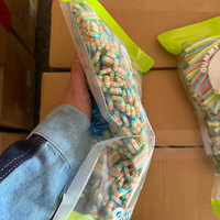 Bâtonnets de bonbons gélifiés acidulés en vrac, bon marché, halal, fruités, à mâcher, en boîte, vente en gros