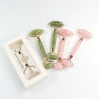 Ensemble d'outils de soin du visage en quartz rose et jade naturel avec logo personnalisé, comprenant un rouleau et une pierre Gua Sha