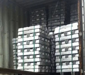 Fabricación de Lingotes Secundarios de Aleación de Aluminio para Reciclaje de Metales de Alta Calidad - Product Image 1