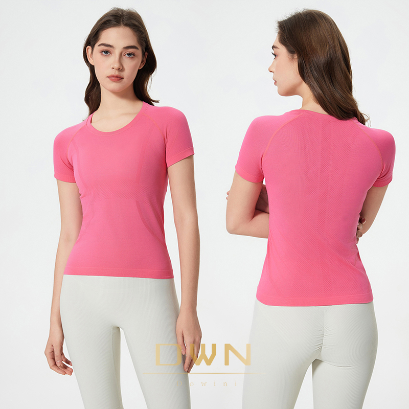 Women's Lightweight Summer Yogawear Quick-Drying Thin-Cut Pilates Training Fitness T-Shirt for Running Short Sleeved Yoga Outfit