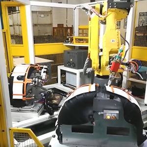Máquina de Soldadura Flexible de Tres Cabezas, Robot de Soldadura Ultrasónica de 3 Cabezas para Cubiertas de Ruedas, Fabricante de Máquinas de Soldadura para Cubiertas de Ruedas - Product Image 3