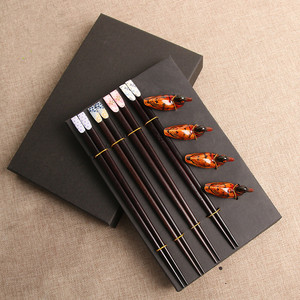 Conjunto <span class=keywords><strong>de</strong></span> regalo <span class=keywords><strong>de</strong></span> estilo japonés <span class=keywords><strong>de</strong></span> alta calidad, palillo <span class=keywords><strong>para</strong></span> aperitivos, Sushi, Ramen, personalizado, ecológico y saludable, <span class=keywords><strong>para</strong></span> <span class=keywords><strong>comer</strong></span> - Product Image 1