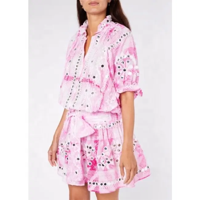 Уникальное розовое платье-рубашка в индийском стиле с принтом кочевника, зеркальной вышивкой и украшением, Стильная туника с эластичным поясом