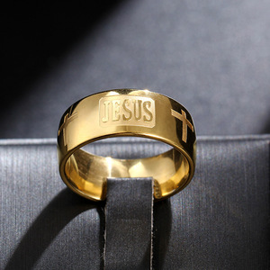 Anello a Croce in Acciaio Inossidabile Placcato Oro per Uomo, Stile Semplice e Versatile, Unisex, Religioso/Totemico, per Matrimonio, Popolare in Europa e USA - Product Image 2