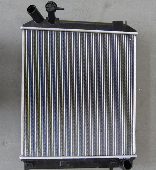 Rieページ OEM 897387468 Truck Radiator for ISUZU ELF MT - High-quality