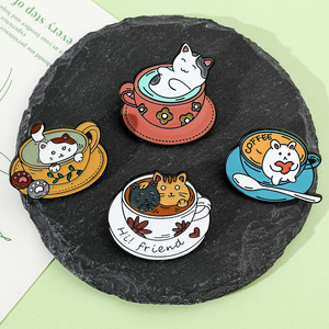 Venta directa de fábrica Más <span class=keywords><strong>3000</strong></span> Estilos Stock Venta al por mayor Cute Animal Cat Panda Esmalte Pins Moda Metal Craft para Angel Cross - Product Image 3