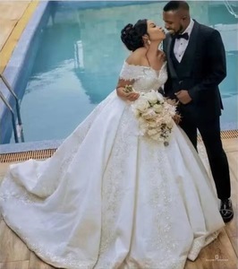 High Quality Princess Wedding Dress Romantic Big Ball Gown Luxury off Shoulder v Neck Sequin Wedding Gown - Product Image 2
