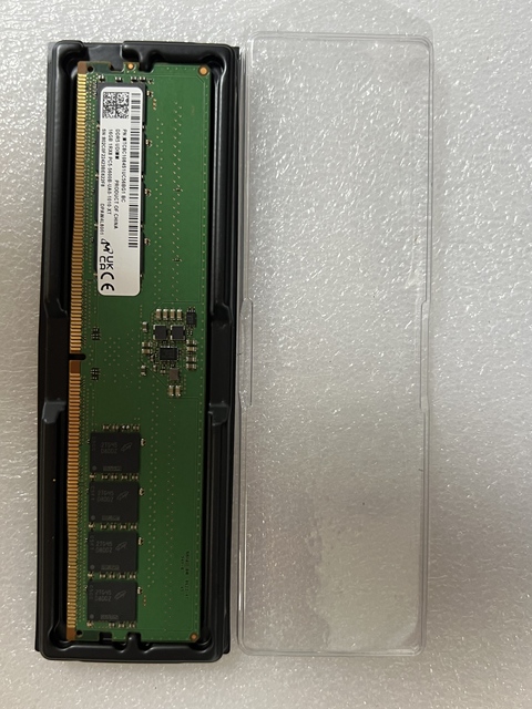 DDR5 RAMS 16GB 5600MHZ Desktop Memory Module High-Speed DDR5 RAMS MTC8C1084S1UC56BG1 BC