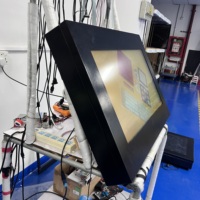 Panel LCD TFT IPS 2K 32 Inci untuk Toko Ritel, Terpasang di Dinding, Tahan Air untuk Luar Ruangan, Anti Silau, Layar Peredupan Otomatis, Pusat Perbelanjaan