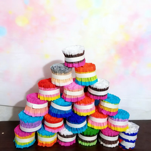 ม้วนกระดาษเครปสำหรับงานเลี้ยงรับปริญญา มีสีสันตามสีของโรงเรียน เหมาะสำหรับตกแต่งพิธีรับปริญญาและเป็นฉากหลังถ่ายรูป - Product Image 1