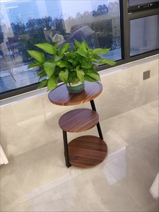 <span class=keywords><strong>Tavolino</strong></span> Rotondo in Metallo a 3 Ripiani Stile Nordico di Lusso, Comodino Multifunzionale con Vano Portaoggetti per Camera da Letto, Soggiorno e <span class=keywords><strong>Balcone</strong></span> - Product Image 4