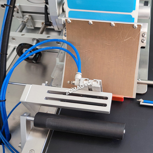 เครื่องติดฉลากพื้นผิวด้านล่างแบนระบบไฟฟ้าอัตโนมัติสำหรับขวดกระดาษแบบแบนกล่องบรรจุภัณฑ์ไม้ - Product Image 5