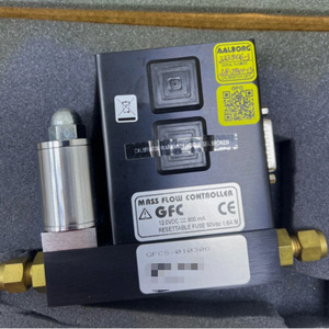 Contrôleur de débit massique Aalborg GFC 0 à 1000 Slpm pour gaz, en acier inoxydable, port 1/4 pouce - Product Image 4