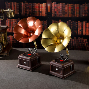 Gramófono Decorativo de Metal Estilo Vintage, Adorno de Hojalata de Estilo Europeo para Hogar, Cafetería, Bar, Regalo - Product Image 1