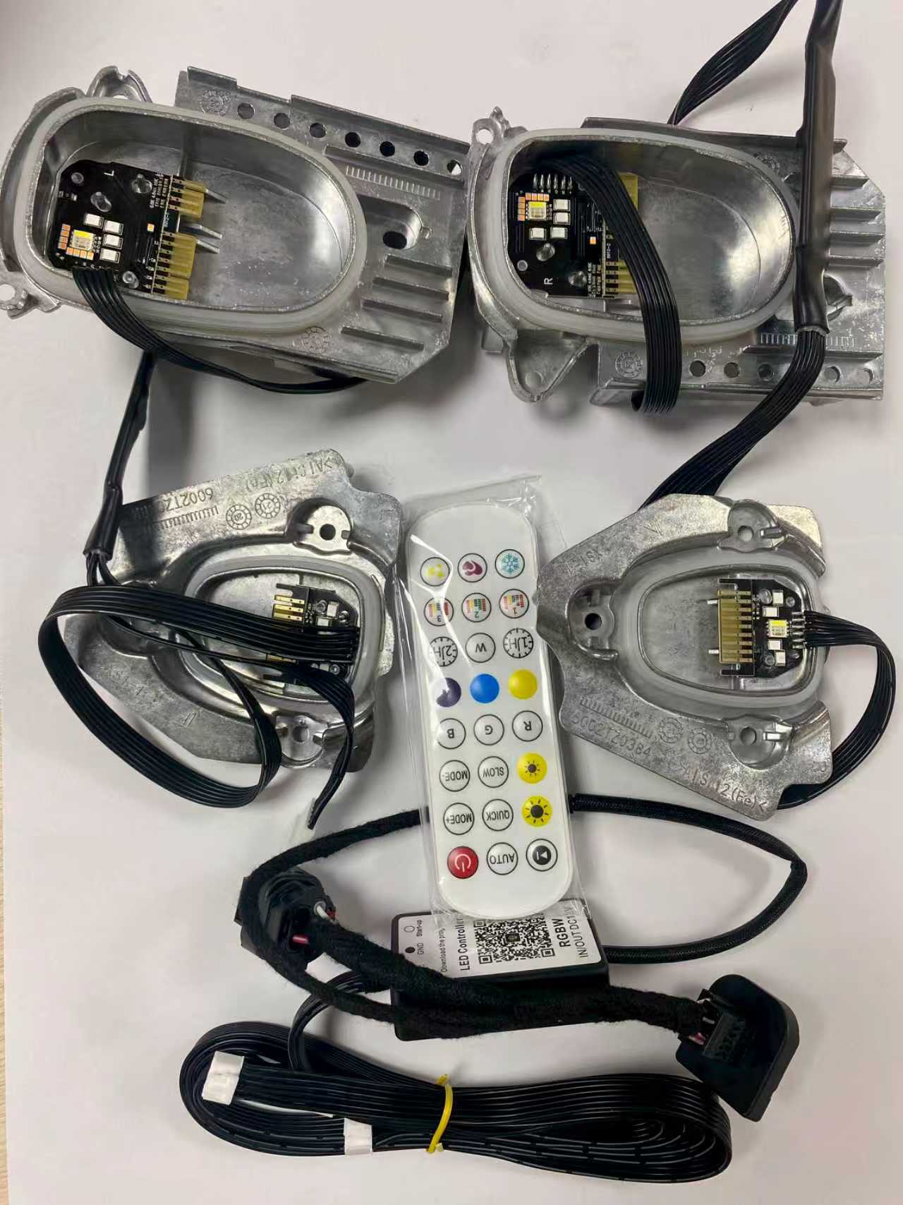 con spina con dissipatore di calore, completamente plug and play
