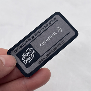 ป้ายยาง NFC สำหรับเสื้อผ้า โลโก้แบบขึ้นรูป อุปกรณ์ตกแต่งเสื้อผ้าแบบกำหนดเอง - Product Image 6