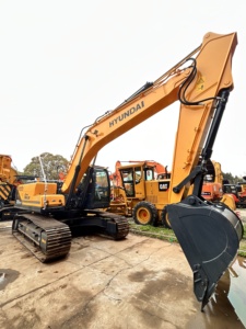 Excavatrice Hyundai 220Lc-9S d'occasion la plus performante en termes de coûts Excavatrice Hyundai d'occasion de haute qualité - Product Image 5