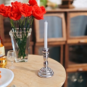 Candelabro Mini candela in miniatura per la decorazione della casa delle bambole Hotel o ristorante decorazione in metallo amichevole candela - Product Image 6