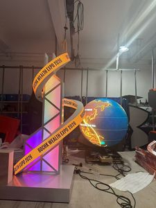 โมดูลจอแสดงผล LED แบบยืดหยุ่นสำหรับใช้งานภายในอาคาร หน้าจอโค้ง ความสว่าง 1500cd 160 °   มุมมองการมองเห็นแบบติดผนัง สีเงิน - Product Image 2