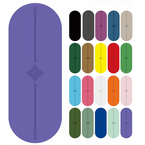 Tapete de Yoga Profesional Ecológico Antideslizante de PU y Caucho Natural con Línea de Alineación y Logotipo Personalizado, Fabricante Mayorista, Listo para Enviar - Product Image 2