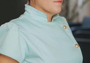 Date solide Chef veste fille courte à manches courtes Chef manteau Restaurant boulangerie restauration travail porter manteau femmes cuisine <span class=keywords><strong>cuisinier</strong></span> vêtements - Product Image 2