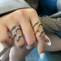 Kadınlar için Soyut Ajurlu Yüzük, 22mm, Altın Kaplama Alaşım Fütüristik Geometrik, Beyaz Altın ve Altın