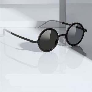 Lunettes de soleil polarisées rotatives réglables 2025 Fashion Speed Dimming Round Diriving avec filtre ND UV400 pour hommes et femmes - Product Image 2