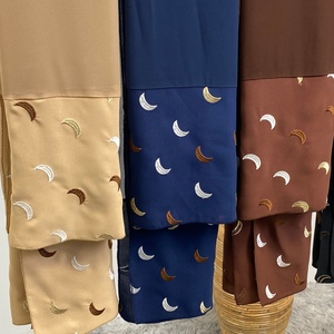 2002 #   Nouvel ensemble Abaya 2 pièces en crêpe Ramadan avec bordure dorée, jolie broderie lune, poches, cardigan pour femme avec hijab, 4 couleurs - Product Image 6