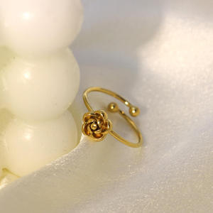 Bague de mode pour femme, bijou raffiné en acier inoxydable plaqué or, motif rose, cadeau Fête des Mères - Product Image 3