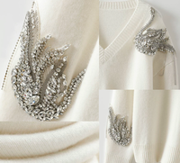 Pull en cachemire de luxe orné d'un cygne en cristal, col en V, coupe ample, doux et moelleux, en pur cachemire tricoté pour femme