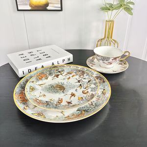 Ensemble de vaisselle en céramique de luxe nordique rouge à 4 pièces, vente chaude personnalisée, avec boîte cadeau - Product Image 3