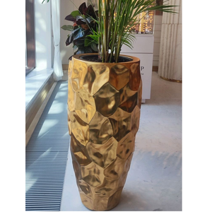 Maceteros de Metal Dorados Individuales Altos, Macetas Grandes de Lujo en Dorado, Elegante Florero Dorado de Lujo - Product Image 1