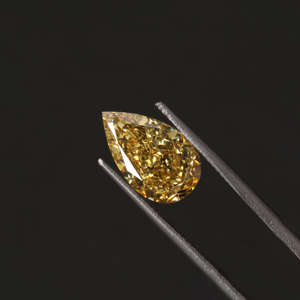 PIEDRA SUELTA DE LABORATORIO DE CORTE DE PERA AMARILLA DE 5,24 QUILATES DIAMANTE RELLENO DE COLOR PIEDRA SUELTA DE DIAMANTE PARA LA FABRICACIÓN DE JOYERÍA PERSONALIZADA - Product Image 4