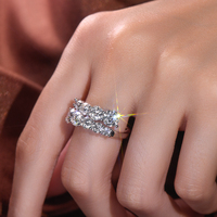 Perhiasan Fashion HipHop Grosir, Set Cincin Tunangan Bertumpuk Model Iced Out, Lulus Uji Berlian, Cincin Moissanite Twist Shank untuk Wanita