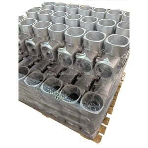 China OEM Taizhou <span class=keywords><strong>diec</strong></span> asting molde moldeo por inyección y soplado de aluminio barato fundición a presión fábrica de moldes - Product Image 2