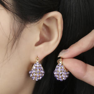 Boucles d'oreilles tendance en forme de U pour femme, violettes, style panier, super brillantes, de luxe léger, cadeau, 18K - Product Image 5