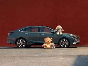 Changan Ruicheng PLUS 2022 Sedán Familiar con Pantallas Táctiles Dobles de <span class=keywords><strong>12</strong></span>.3 Pulgadas, Sedán Espacioso A+ de 4800 mm de Longitud y 2770 mm de Distancia entre Ejes, Automático R17 Nuevo - Product Image 5