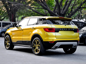 Land Wind <span class=keywords><strong>X7</strong></span> 2017 <span class=keywords><strong>2018</strong></span> 2.0T Édition Premium Panoramique Automatique Essence SUV, en Stock Expédition Rapide Voiture d'Occasion - Product Image 4