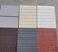 Panneaux sandwich en polyuréthane ignifuge pour revêtement mural extérieur en acier/aluminium, conception de modèle 3D, installation sur site pour