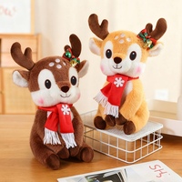 Peluche de renne de Noël en gros, jouet doux et moelleux en forme de cerf Sika avec écharpe et bonnet de Père Noël pour la décoration de Noël à la maison