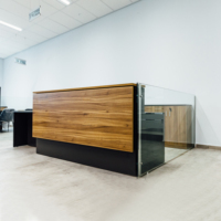 Meubles de bureau en gros, comptoir de réception en bois, bureau de réception en forme de voiture, bureau de réception pour 2 personnes, noir