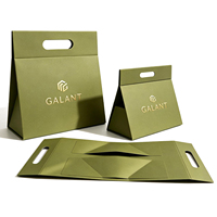 Boîte cadeau pliante triangulaire de luxe avec poignée et logo personnalisé |   Boîte à cosmétiques pliable en papier, 2 en 1