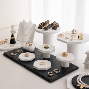 Exquisitos Accesorios Geométricos para Exhibición de Joyería, Accesorios Simples de Yeso para Exhibición de Joyería - Product Image 2